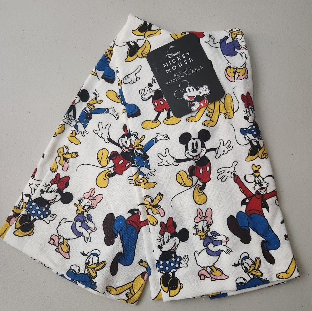 Disney Kitchen Towels Vibrant Red, Blue, Yellow, White, NWT
